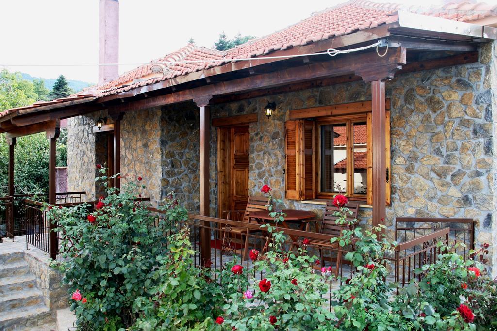 B K Guesthouse - Ξενώνας Β-Κ Ano Trikala Buitenkant foto