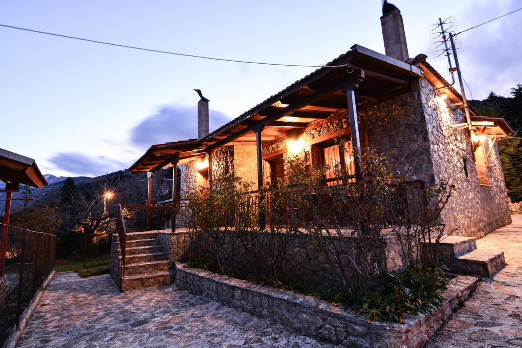 B K Guesthouse - Ξενώνας Β-Κ Ano Trikala Buitenkant foto